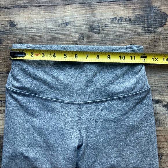 Lululemon Womens True Self Crop II Heathered Slate Grey Leggings Size 4 - Picture 3 of 7